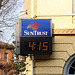 02.SunTrustBank.Clock.DCS.WDC.7mar09