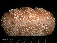 Whole Wheat Sandwich Bread with Oats and Pecans 3