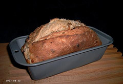 Breakfast loaf with Sesame Seeds and Raisins