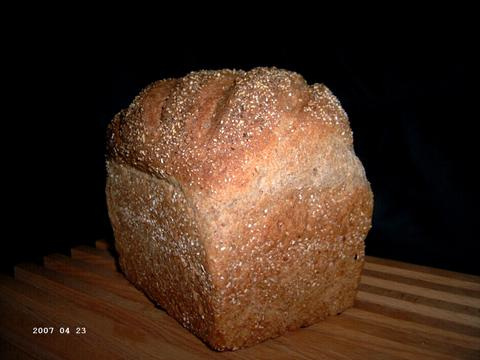 Coarse-Grain Norwegian Farm Loaf 2
