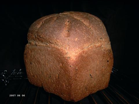 Yeasted Multigrain Bread 1