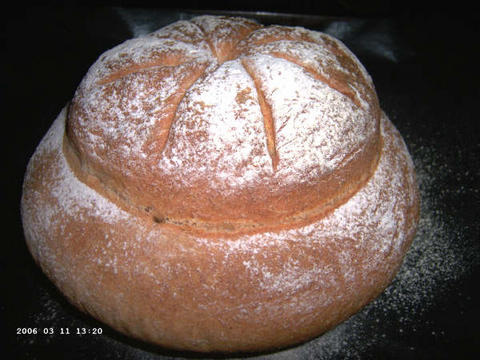 Landelijk (spelt-bruin)brood