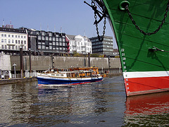 Barge with the bow of "Rickmer Rickmers"