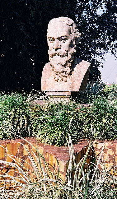 Statue of Tagore in Tagore Park, Mangalore