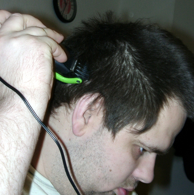 Day #023 - haircut (during)