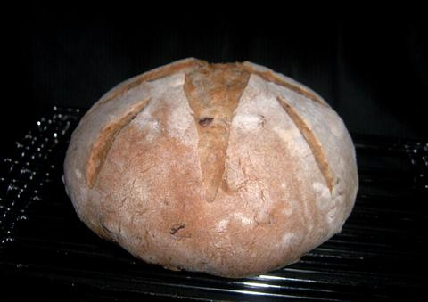 The Pearl's Walnut Bread 1