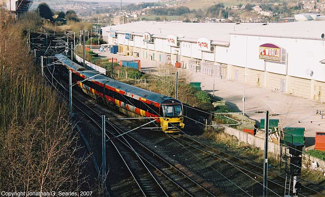 Class 333 Arriving At Bradford Forster Square, Picture 2, Bradford, West Yorkshire, England(UK), 2007
