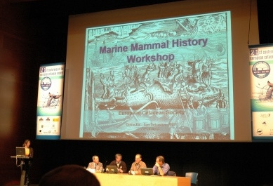 Escola de Mar, scientific presentation at the "Marine Mammal History Workshop", by Cristina Brito