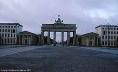 Brandenberger Tor (Brandenberg Gate), Color Shot 1, Berlin, Germany, 2007