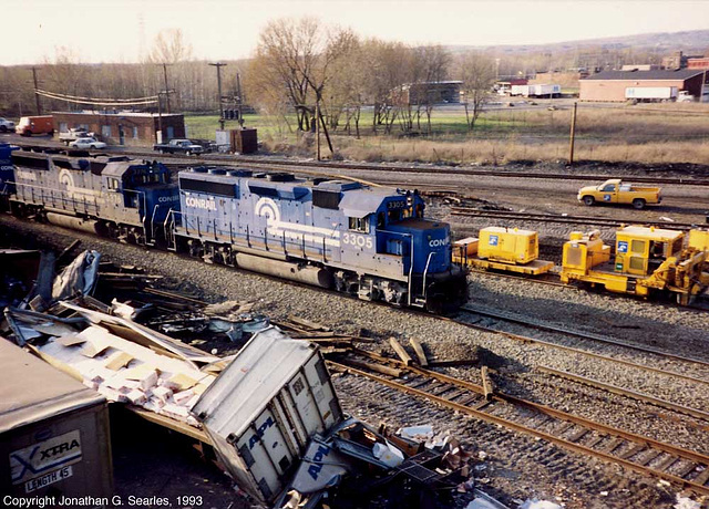 Conrail #3376 and 3305, Utica, NY, USA, 1993