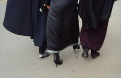 Séduisante jeune Islamique en bottes à talons aiguilles -  Maghreb  /  North Africa   /  Janvier 2009 -  Originale