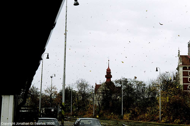 Flying Leaves, Nadrazi Branik, Prague, CZ, 2006