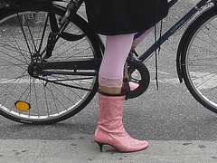7 store readhead Danish mature Lady biker in colourful pale high-heeled boots - Copenhagen -  20-10-2008