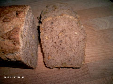 Maple-Walnut Oat Bread 2
