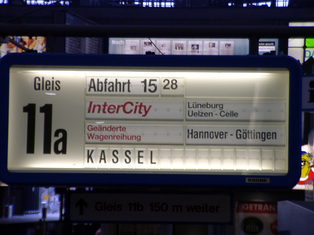 Train-service-indicator at central stadion
