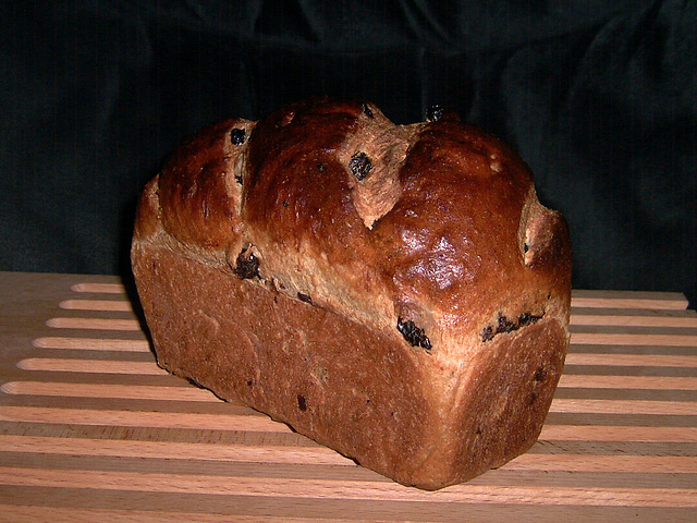 Cinnamon Raisin Bread 1