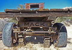 Desert Queen Ranch Mack Truck (2559)