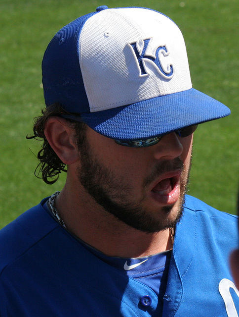 Mike Moustakas Signing Autographs (9875)