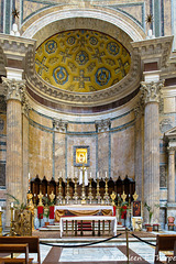Rome Pantheon Altar 052214