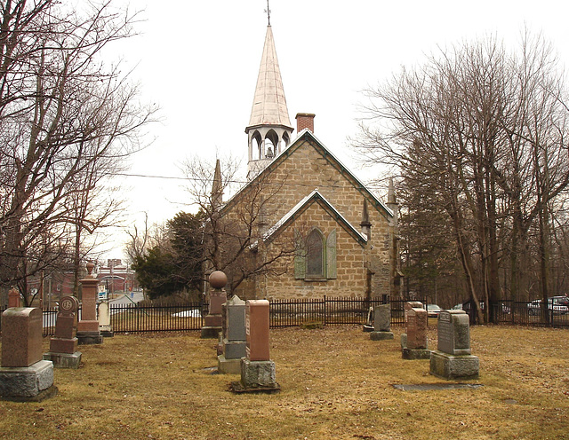 Cimetière et église  / Church and cemetery