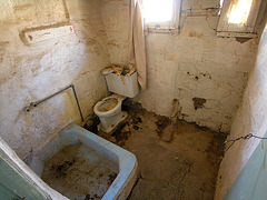 Barker Ranch Bathroom (6604)