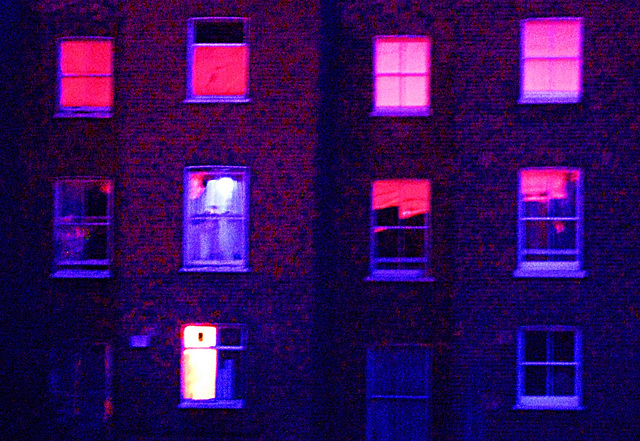Red windows -rote Fenster - fenetres rouges