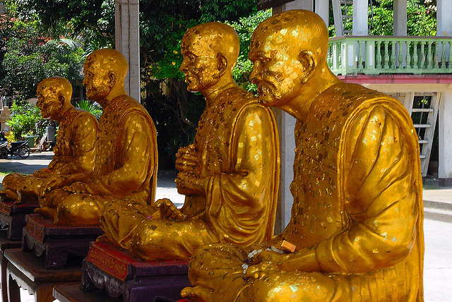 Statues from four high dignitaries
