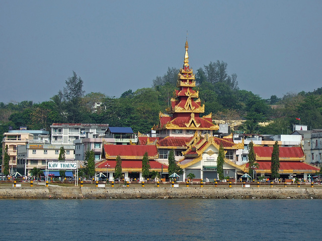Kaw Thaung, port to check in to Burmese waters