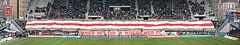 Panoramafoto FC St. Pauli, Südkurve mit Blockfahne beim Spiel gg. Greuther Fürth