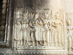 bas relief sur le temple