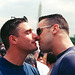 2MenKiss.MMOW.Wed.WDC.29apr00