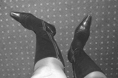 Ipernity charming friend's reward - Gleaming pointed tips black sexy boots and shapely legs ! !  B & W.
