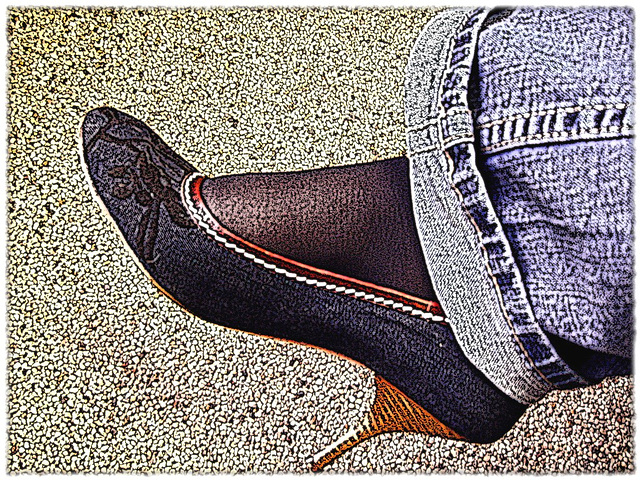 Cadeau d'une Amie Ipernity - Luxurious heels & rolled-up jeans -  Escarpins de luxe et jeans roulés.