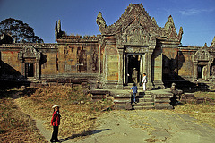 South entrance into the Gopura complex