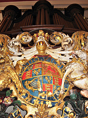 Crest and organ