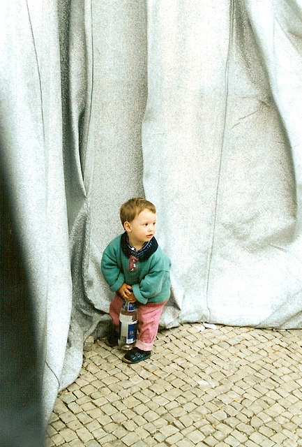 christo reichstag july 1995