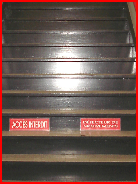 Accès interdit  /   Forbidden access -  Dans ma ville  / Hometow - 3 février 2009