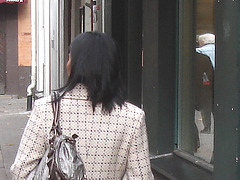 Barber's shop black Swedish Lady in chopper heeled boots -  Helsinborg , Sweden  / Suède  -  22-10-2008