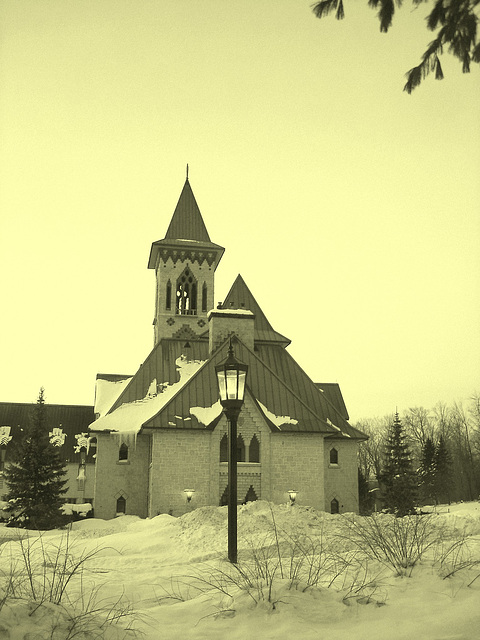 Abbaye St-Benoit-du-lac  /   St-Benoit-du-lac  Abbey -  Quebec, CANADA  /  7 février 2009 - Photo ancienne  / Vintage photofiltré.