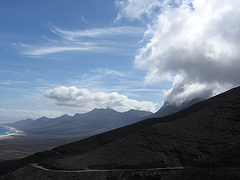 Wolken und Lava