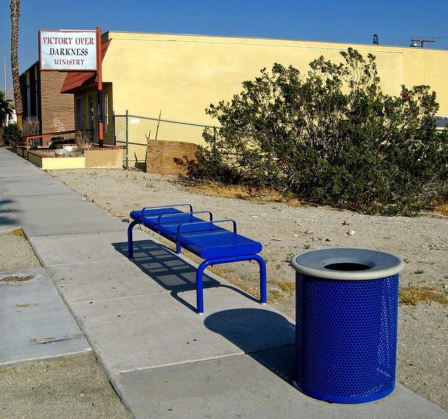 New Bus Bench (1552)