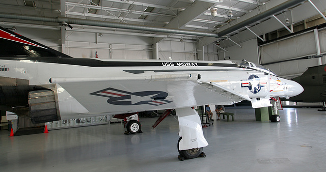 F-4B "Phantom II" Fighter:Bomber (1499)