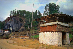 Monastery and chorten in Pelrithang