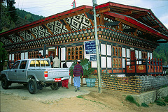 Buying Bumthang cheese and fruit liqueur