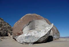 Giant Rock (2623)