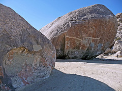 Giant Rock (2631)