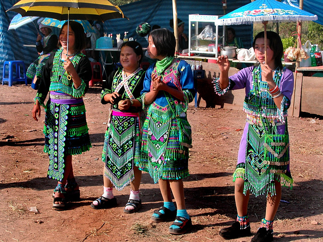 Marriage able Hmong women wait for potential men