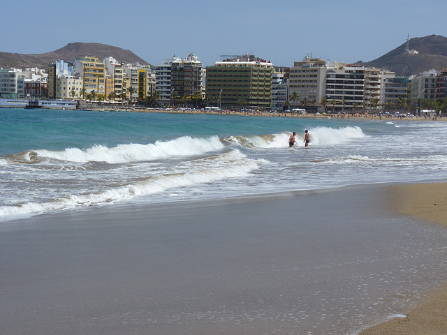 Olas en Gran Canaria playa de las Canteras