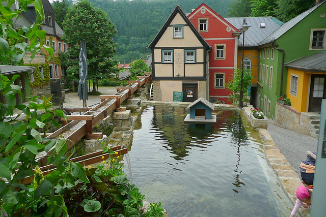 Schmilka -ein romantisches Dorf -vilaĝo romantika - village romantique - village romantic - villagio romantico