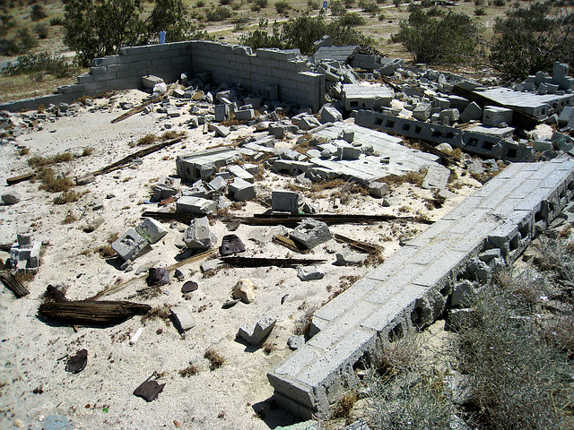 Abandoned Foundation (1053)